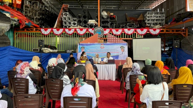 Sosialisasi pembentukan shelter warga di Lorong Wisata Sutphen Gunung Lokon, Kelurahan Lariang Bangngi, Kecamatan Makassar, Rabu (3/8/2022).