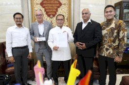 Bertemu Danny Pomanto, Port of Antwerp Bruges Belgia Ingin Investasi di Makassar