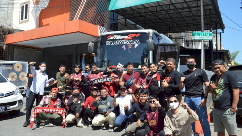 Cahaya Bone Beri Fasilitas Bus Rute Parepare untuk Fans PSM Makassar