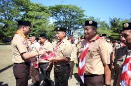 Pemkab Gowa Bagi-bagi 35 Ribu Bendera Merah Putih