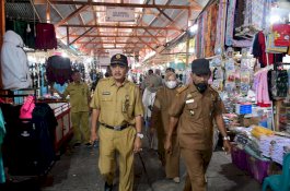 Pemkot Palopo Sidak Pasar Pantau Harga Bahan Pokok Jelang Iduladha
