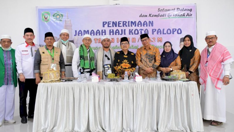 Wali Kota Sambut Kepulangan Jemaah Haji Kota Palopo