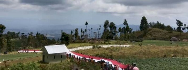 Kurang Lebih 700 Orang Mengarak Merah Putih 77 Meter Sejauh 5 Kilometer di Jeneponto 