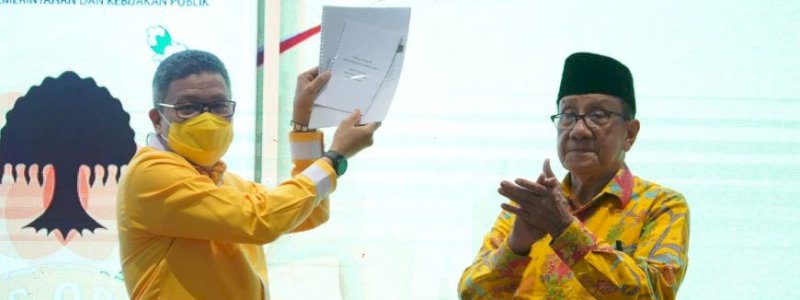 Taufan Pawe Sebut Akbar Tandjung Panutan Politisi Indonesia