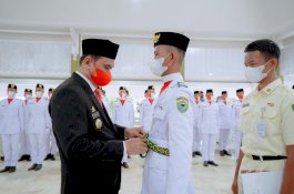70 Paskibraka Barru 2022 Dikukuhkan, Bupati Ucapkan Selamat