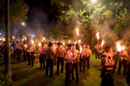 Pawai Obor Rangkaian HUT RI di Barru Berlangsung Meriah