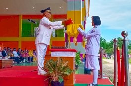 Bupati Enrekang Pimpin Upacara Peringatan HUT RI ke-77 di Alun-Alun Batili