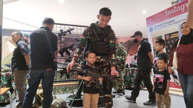 Pameran Alutsista Meriahkan HUT RI di Trans Studio Mall Makassar