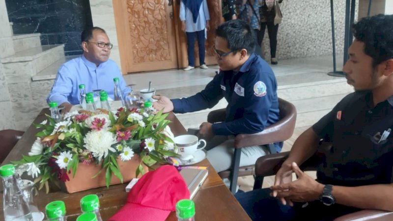 Wali Kota Makassar, Mohammad Ramdhan Pomanto (Danny), saat menerima kunjungan Federasi Orienteering Nasional Indonesia (FONI) Sulawesi Selatan (Sulsel) di kediaman pribadinya, Jalan Amirullah, Jumat (19/8/2022).