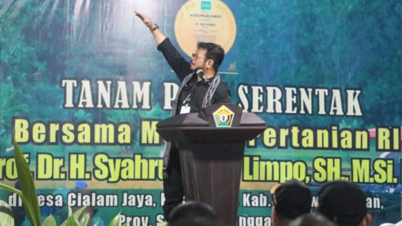 Menteri Pertanian (Mentan), Syahrul Yasin Limpo (SYL), di Desa Cialam Jaya, Kecamatan Konda, Kabupaten Konawe Selatan, Sulawesi Tenggara (Sultra), Jumat (19/8/2022).