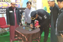 Bupati Maros Resmikan Kantor Layanan Travel Umroh Prima Unggul Global. 