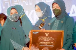 Inovasi Tim PKK Barru Menerima Penghargaan Pemprov Sulsel
