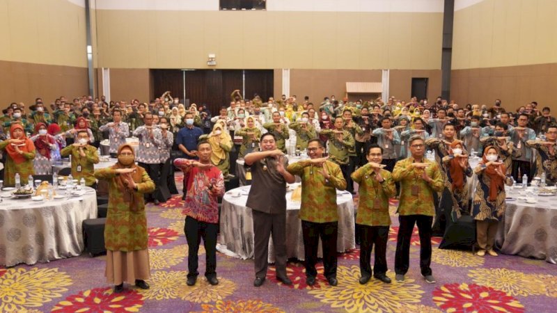 Rapat Koordinasi Daerah Persiapan Pelaksanaan ST2023, Evaluasi LF 2020, dan Evaluasi Kegiatan Teknis Lainnya, di Hotel Claro Makassar, Kamis (25/8/2022).