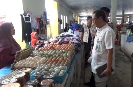 Harga Telur Meroket, Disdag Parepare Pantau Pasar