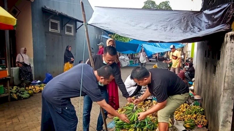 Gubernur Andi Sudirman Ajak Warga Belanja di Pasar Tradisional 
