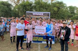 Rudianto Lallo Tutup Final Turnamen Sepakbola Piala Ketua DPRD di Lakkang