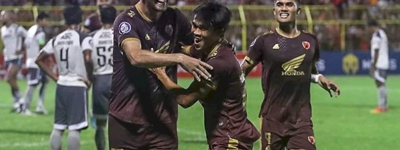 PSM Makassar Bantai Persib Bandung di Parepare
