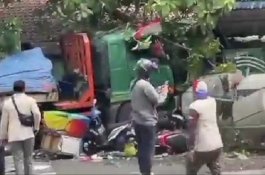 Kecelakaan Maut Terjadi di Bekasi, 11 Orang Tewas