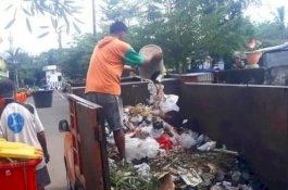 Apresiasi Kinerja Petugas Kebersihan, Wali Kota Parepare Gugah Kesadaran Masyarakat Turut Jaga Kebersihan