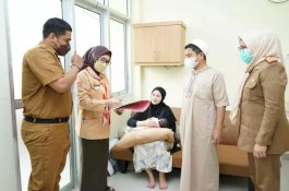 Sudah Raih Ratusan Penghargaan, Taufan Pawe Dorong OPD Contoh Inovasi RSUD Andi Makkasau dan Dissukcapil
