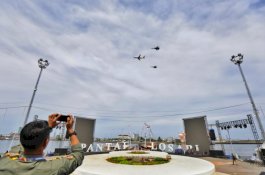 Sehari Jelang Makassar F8, Koopsud II Gelar Latihan Pembukaan Terbangkan Tiga Sukhoi