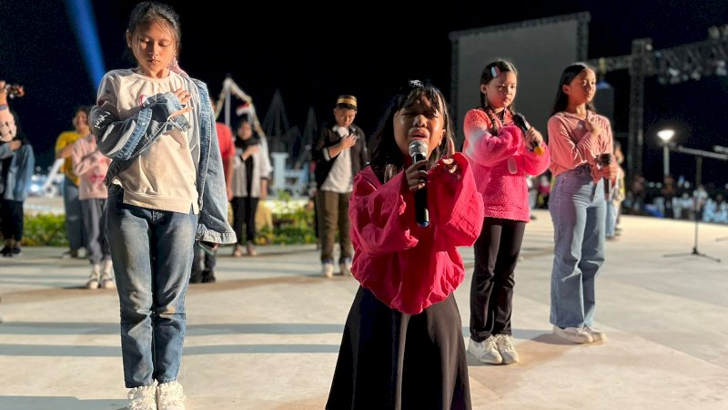 Geladiresik F8, Ratusan Siswa-siswi SMP se-Kota Makassar Nyanyikan Lagu Ininnawa