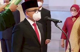 Presiden Jokowi Resmi Lantik Azwar Anas sebagai Menteri PANRB