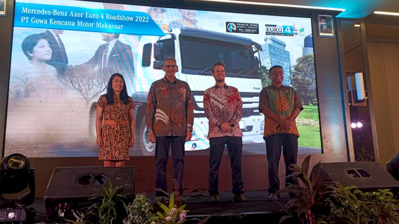 DCVI Resmi Kenalkan Mercedes-Benz Axor Euro 4 di Makassar.