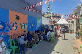 Kunjungi Lorong Wisata di Makassar, Dispar Sumbar Lihat Hasil Pengrajin Perak