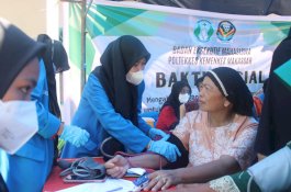 Wujudkan Masyarakat Sehat 2022, BEM PKM Gelar Bakti Sosial di Jeneponto
