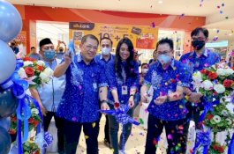 BCA Express Hadir di Trans Studio Mall Makassar.