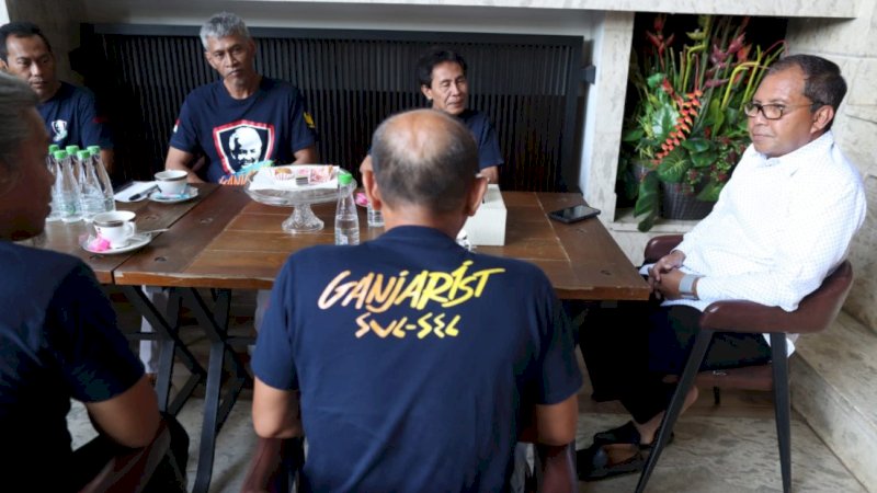 Tim Relawan Ganjarist Sulawesi Selatan (Sulsel) sowan ke Wali Kota Makassar, Mohammad Ramdhan Pomanto (Danny), di rumah pribadi Wali Kota Makassar, Jalan Amirullah, Jumat (16/9/2022).