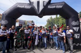 Ratusan Rider Trail Luar Daerah Jajal Pesona Alam Barru