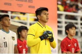 Dilarikan ke Rumah Sakit saat Lawan Hongkong, Begini Kondisi Kiper Timnas Indonesia