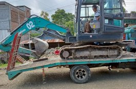 Alat Berat Dikerahkan ke Leppangeng Bersihkan Material Longsor