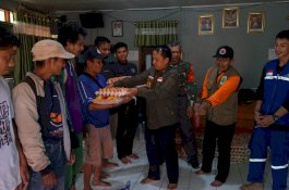 Tim Terpadu Salurkan Langsung Bantuan Bagi Warga Terdampak Longsor Leppangeng