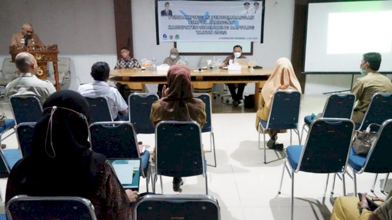 Rapat koordinasi (rakor) diikuti secara virtual di ruang rapat pimpinan lantai tiga Kantor Bupati Sidrap, Rabu (6/7/2022).