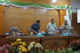 Pembahasan 3 Ranperda, Bupati Sidrap Tanggapi Pandangan Fraksi