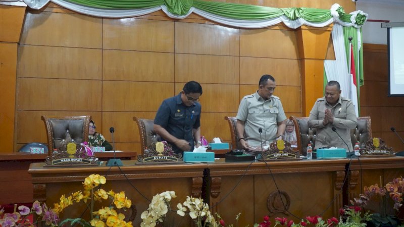 Pembahasan 3 Ranperda, Bupati Sidrap Tanggapi Pandangan Fraksi