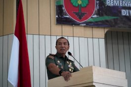 Pangdam Hasanuddin: Jangan Benarkan yang Biasa Tapi Biasakan yang Benar