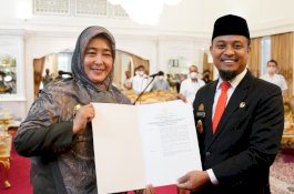 Gubernur Sulsel Lantik Kadis Kesehatan yang Baru, Sebelumnya Menjabat di Lutim