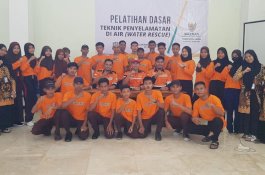 Baznas Barru Latih Siswa SMA Teknik Penyelamatan di Air