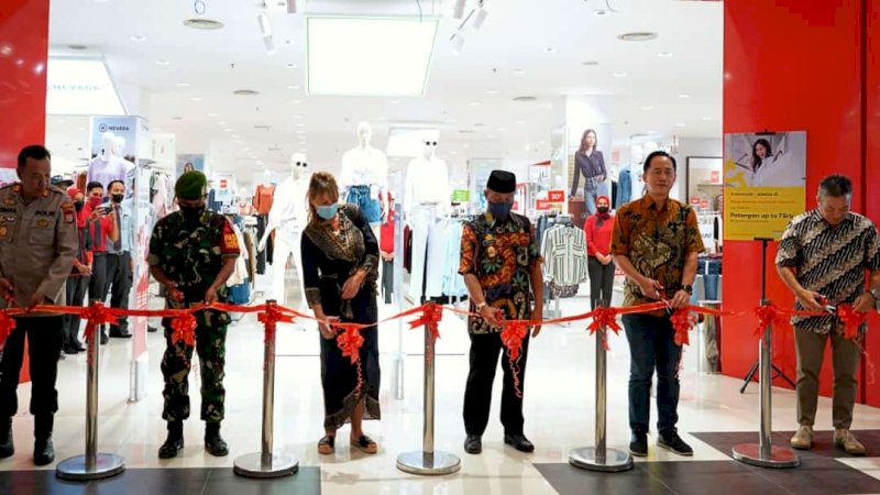 Menjadi Outlet ke-4 di Sulsel, Living Plaza Buka Cabang di Gowa