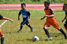 Tumbuhkan Pesepakbola Berkarakter, FORSGI Sulsel Gelar Festival Sepak Bola Piala Gubernur