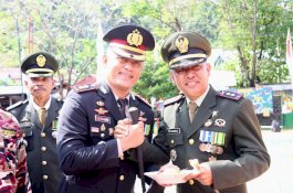 Perkuat Sinergitas, Kapolres Wajo Hadiri Peringatan HUT ke-77 TNI