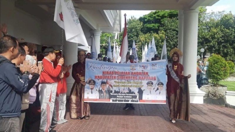 Bupati Sidrap Lepas Kontingen Kirab Pelajar Andalan Peringati Hari Jadi ke-353 Sulsel