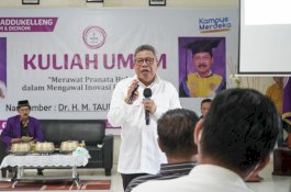 Bawa Kuliah Umum, Rektor Institut Lamaddukellen Wajo Nilai Taufan Pawe Tokoh Nasional