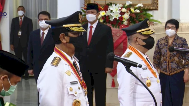 Pelantikan Sri Sultan Hamengku Buwono X dan KGPAA Paku Alam X sebagai Gubernur dan Wakil Gubernur Daerah Istimewa Yogyakarta (DIY) periode 2022-2027 di Istana Negara, Jakarta, Senin (10/10/2022). (Foto: YouTube BPMI Setpres)