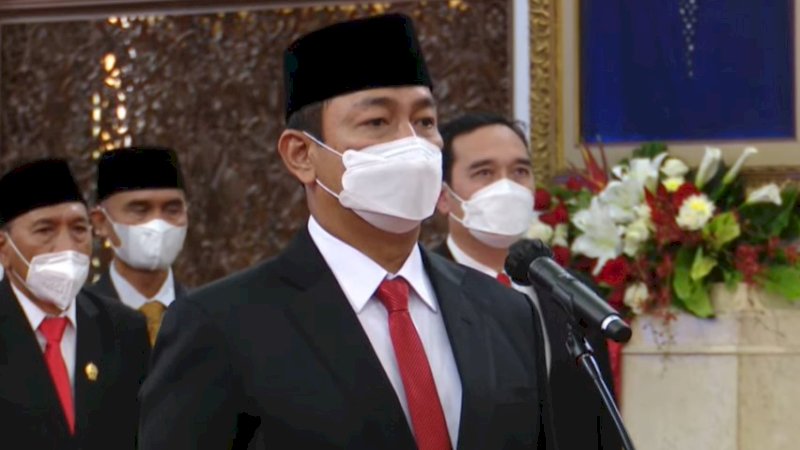 Pelantikan Hendrar Prihadi sebagai Kepala Lembaga Kebijakan Pengadaan Barang/Jasa Pemerintah (LKPP) di Istana Kepresidenan Jakarta, Senin (10/10/2022). (Foto: YouTube BPMI Setpres)
