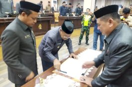 DPRD dan Pemda Jeneponto Paripurna Tingkat 1 Penyerahan Ranperda APBD TA 2023